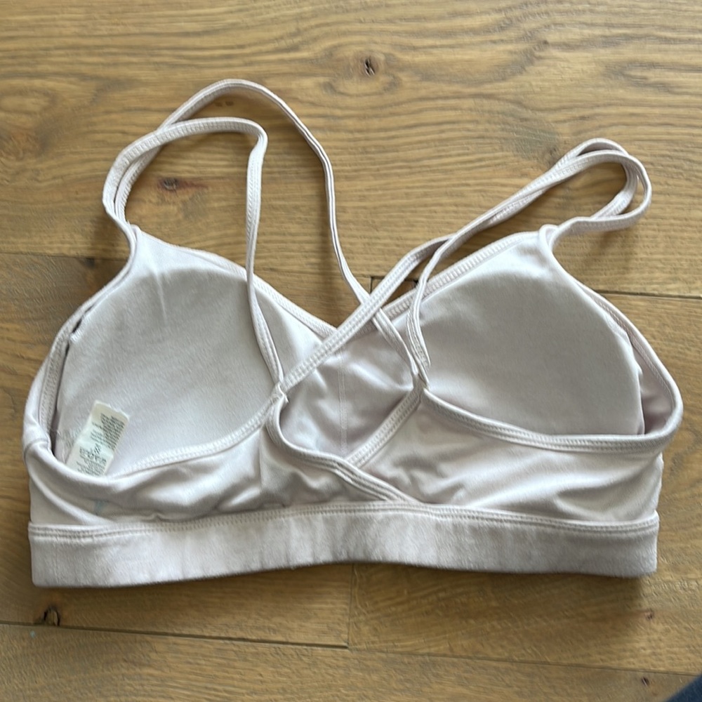 Old Navy Active pink sports bra size medium - Picture 2 of 2